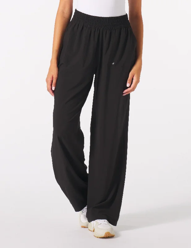 Everyday Basics Sydney Pant: Black