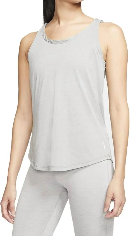 Chic Casual Wardrobe Essentials Women's Yoga Twist Tank In Grainy Gray/hemp