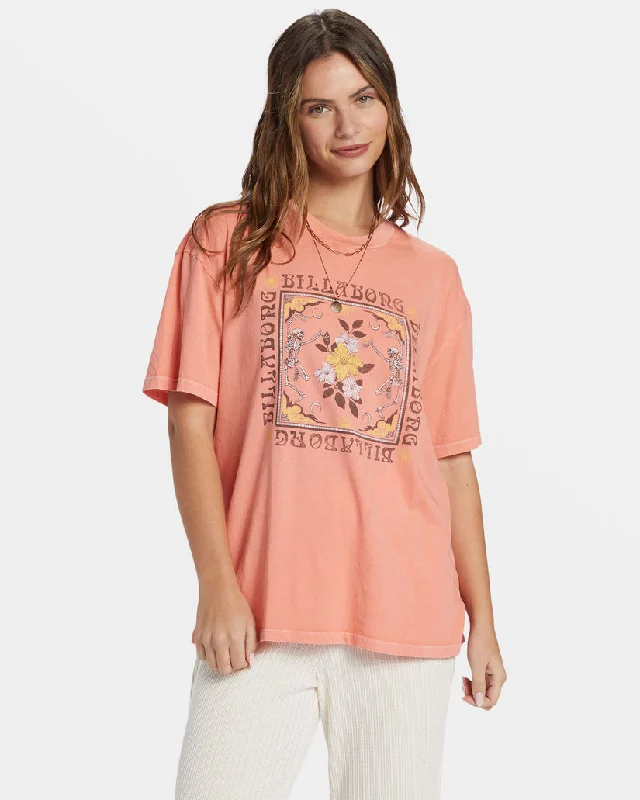 Laid-Back Elegance Billabong Wild West Side T-Shirt - PEACH OUT