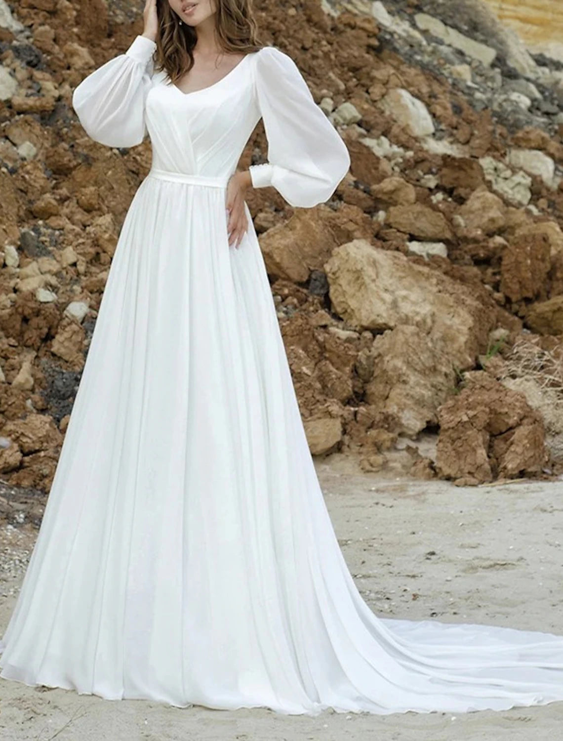 Colorful Clothing Beach Vintage 1940s / 1950s Wedding Dresses A-Line V Neck Long Sleeve Court Train Chiffon Bridal Gowns With Solid Color