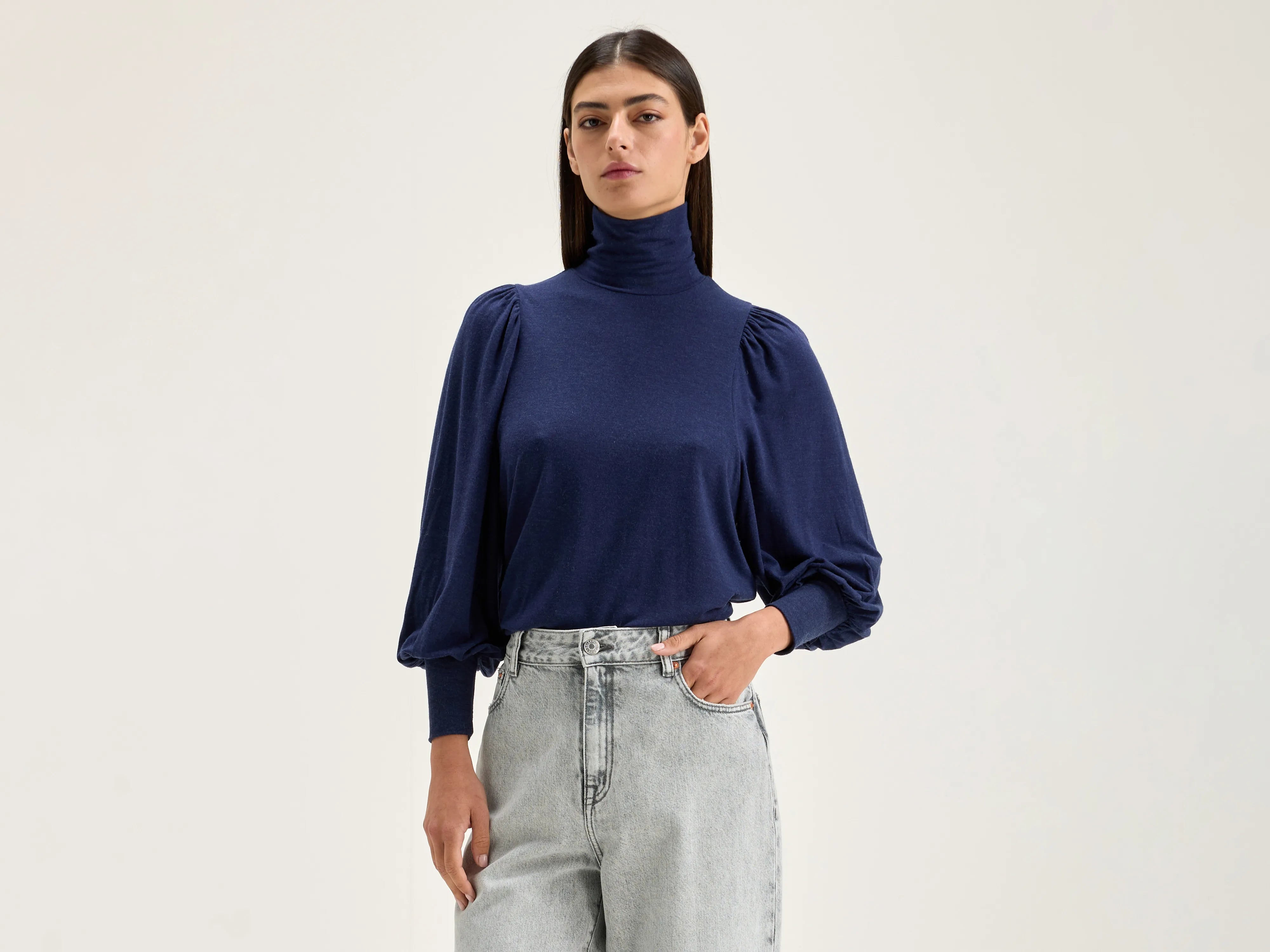 Trend Setting Wardrobe Vazo turtleneck t-shirt (242 / W / NAVAL)