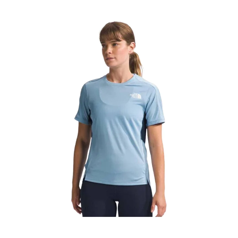 Stylish Statements The North Face Women's Sunriser Short Sleeve - Steel Blue/Summit Navy FINAL SALE