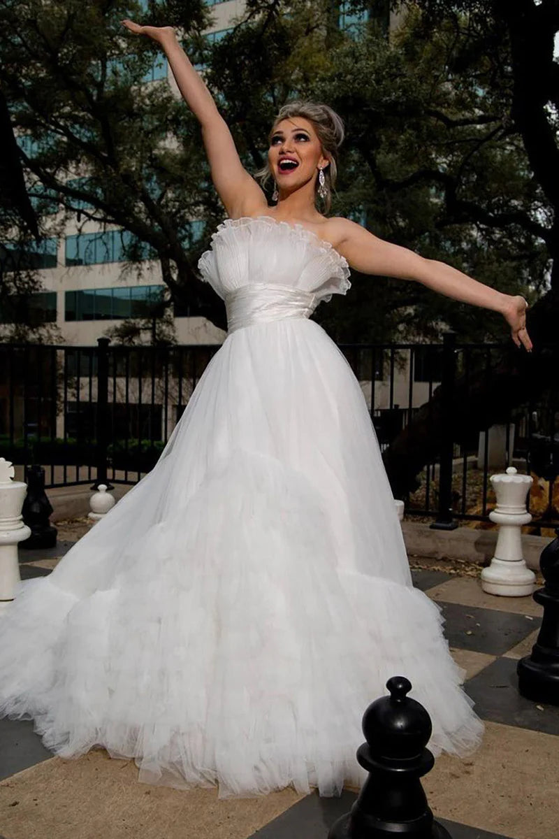 Elegant Styles Wedding Dress A-Line Strapless White Tulle