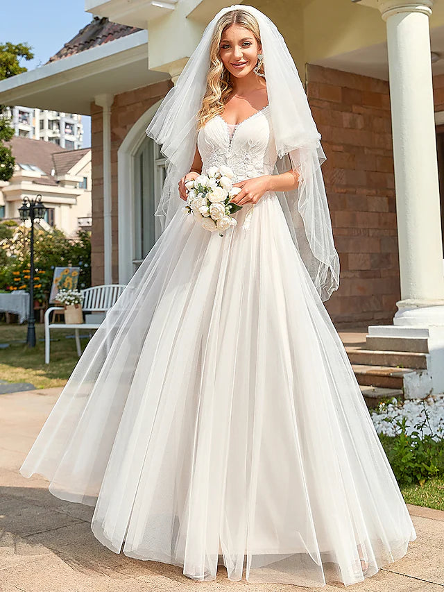 Fashionista Favorites Beach Wedding Dresses Floor Length A-Line Sleeveless V Neck Tulle With Lace Embroidery