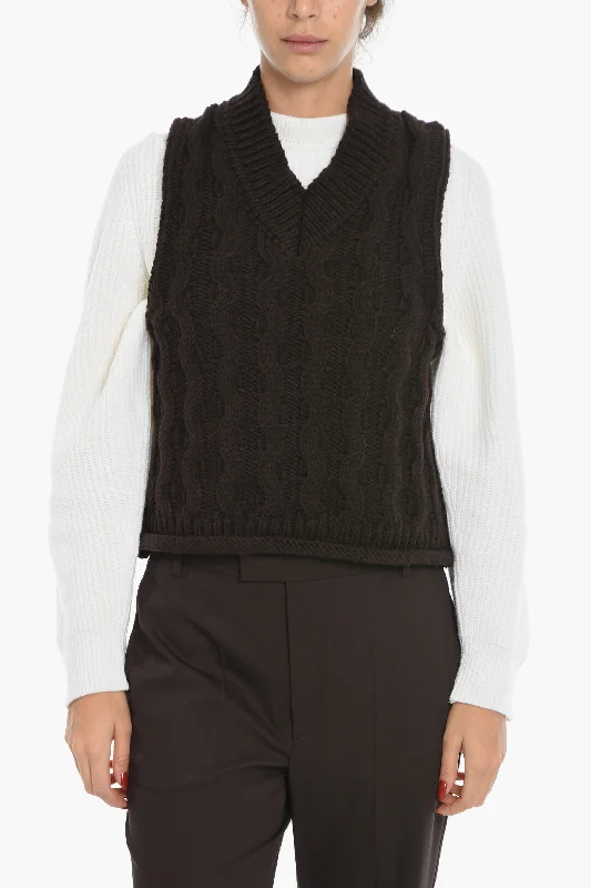 Effortless Chic Apparel Samsoe Samsoe Cable Knit Sleeveless HUSKE V-Neck Sweater Sleeveless