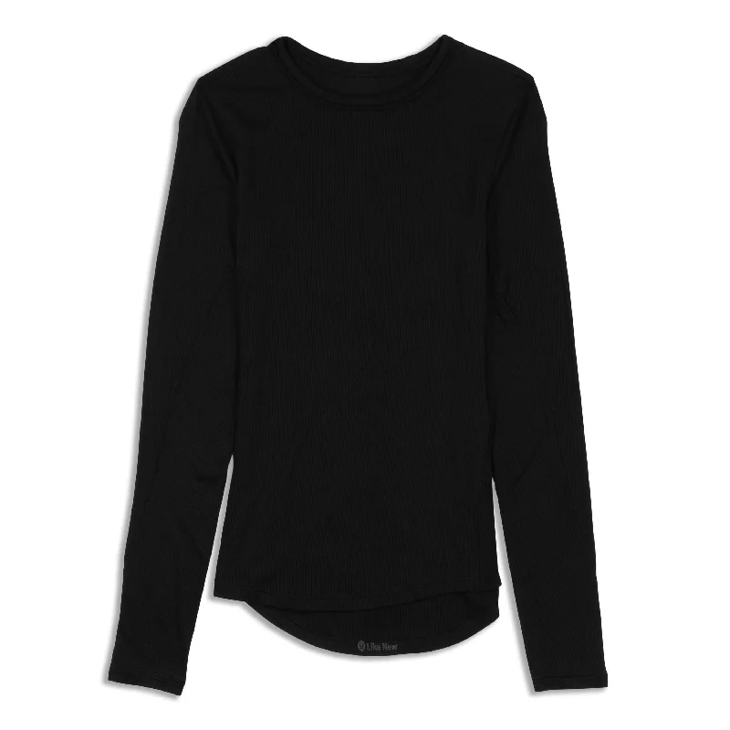 Effortless Chic for Women Hold Tight Long-Sleeve Shirt - Resale