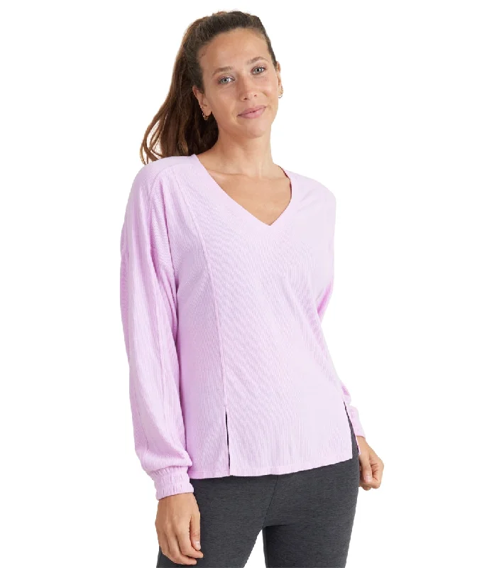 Seasonal Picks Thrive Societe V-Neck Pullover Pink Lavender