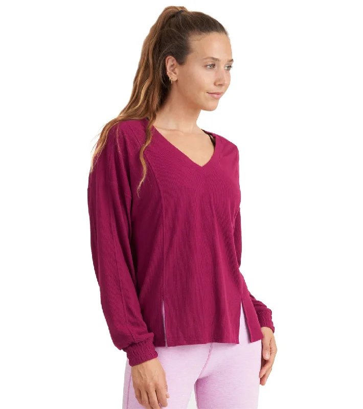 Massive Savings Thrive Societe V-Neck Pullover Sangria